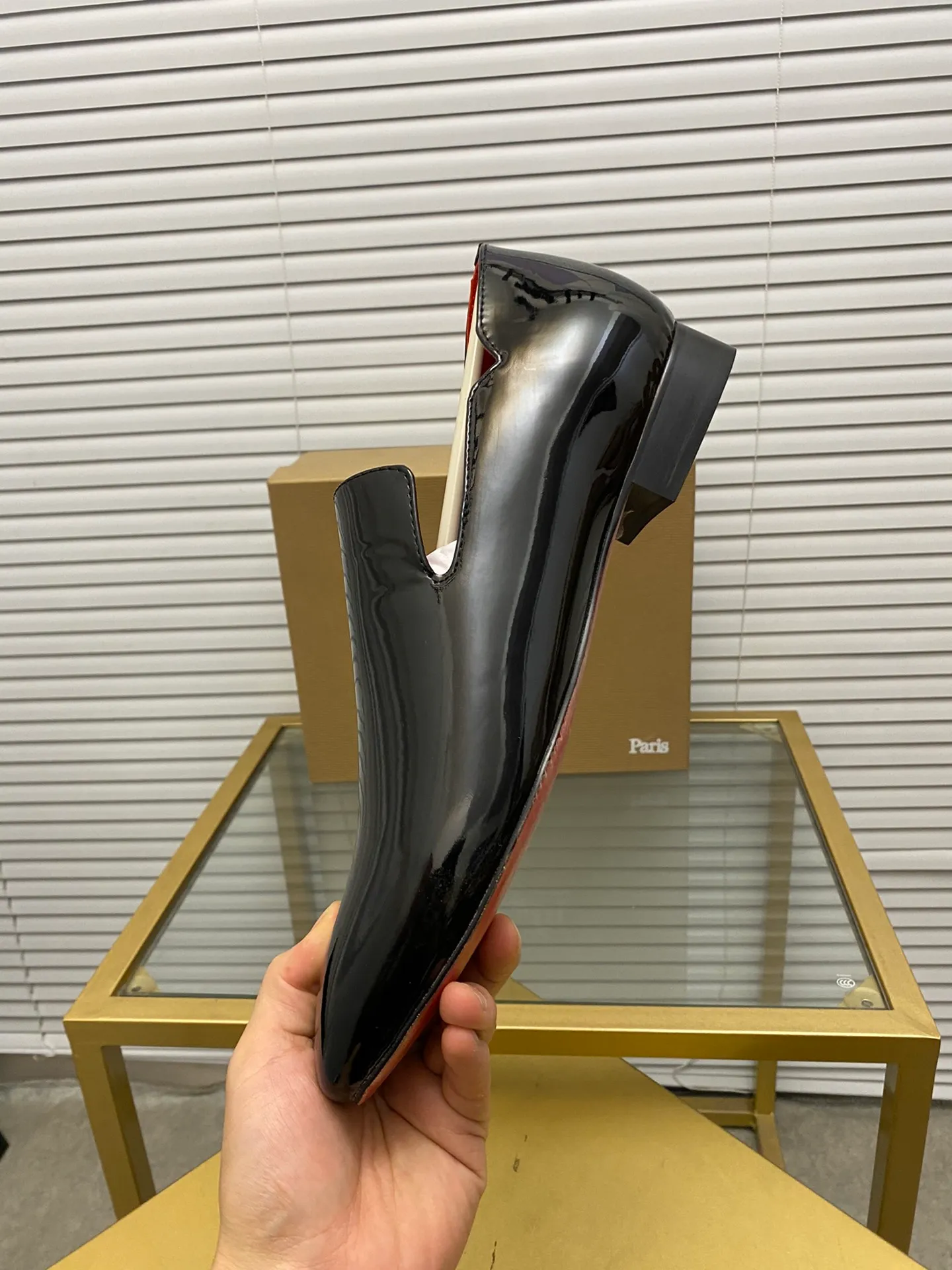 (Customized model) Ex-factory price is 500. christian louboutin (CL red sole shoes) counter series, casual sneakers for couples 📢 📢 📢 Exclusive hot style release 🎈🎈💪 Movable latex feet 👻 Finished outsole line [Proud] 😝Female 35-40# Male 38#-46, global supply😝 [Top version]: Original imported genuine leather upper, top original leather lining, original molded TPU outsole, original 1:1 detail processing, original shoe last,